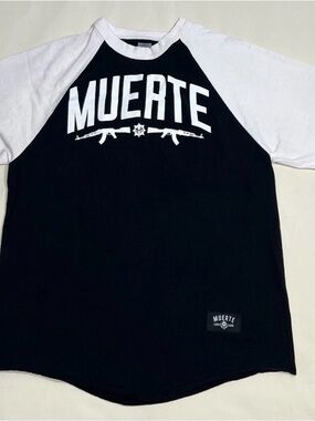 Hasta Muerte Black & White Raglan Sleeve Men's Size Large Crewneck T-Shirt
